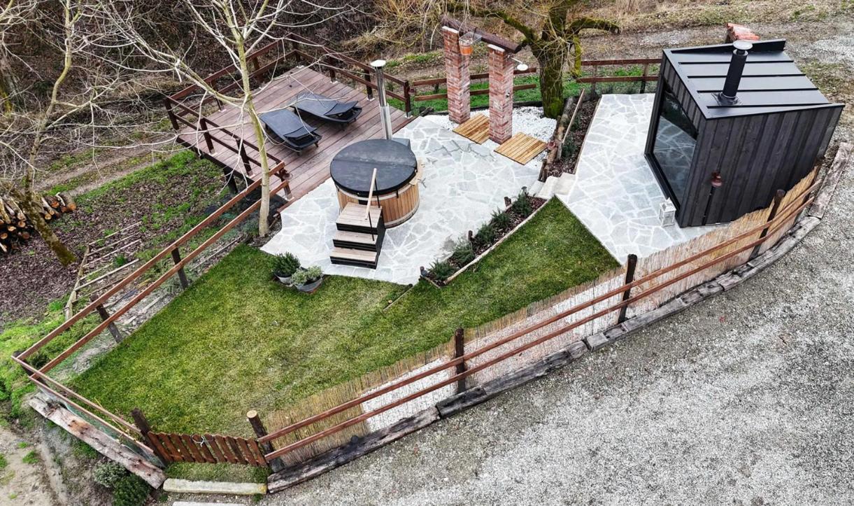 La Casa In Collina Bed and Breakfast Cinzano Buitenkant foto